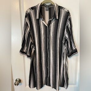 Chelsea & Theodore Black and White Striped Button Down Shirt